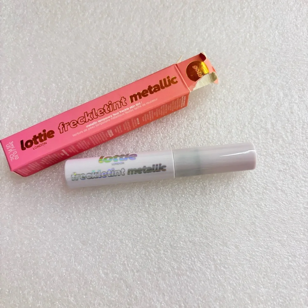 💝NIB Lottie London Freckle Tint Metallic Gold💝